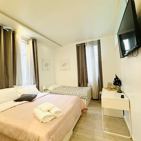 Modern Room With Private Bathroom Trente Extérieur photo